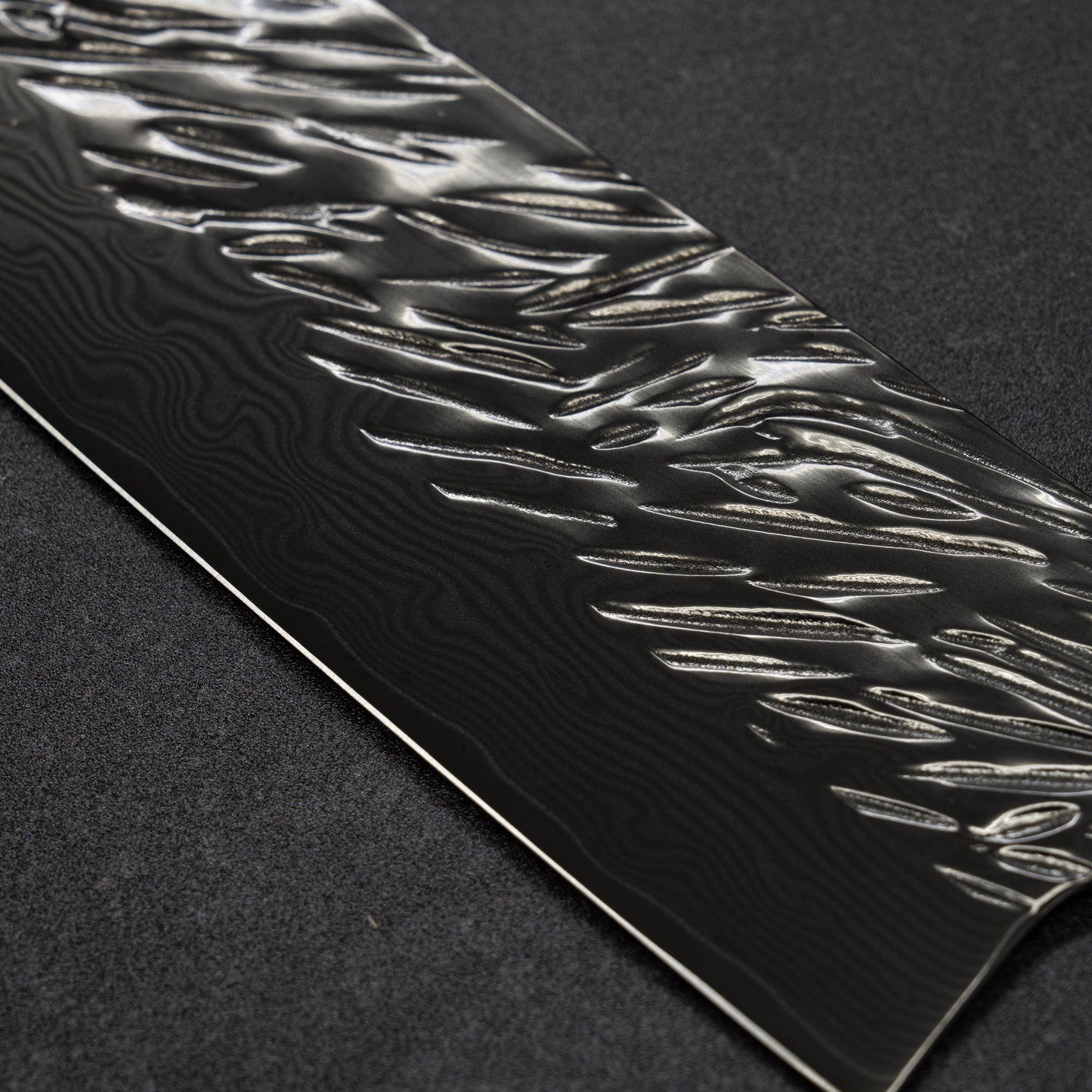 Black Coated Scratch-Hammered Finish 67lays Damascus Petty 135mm