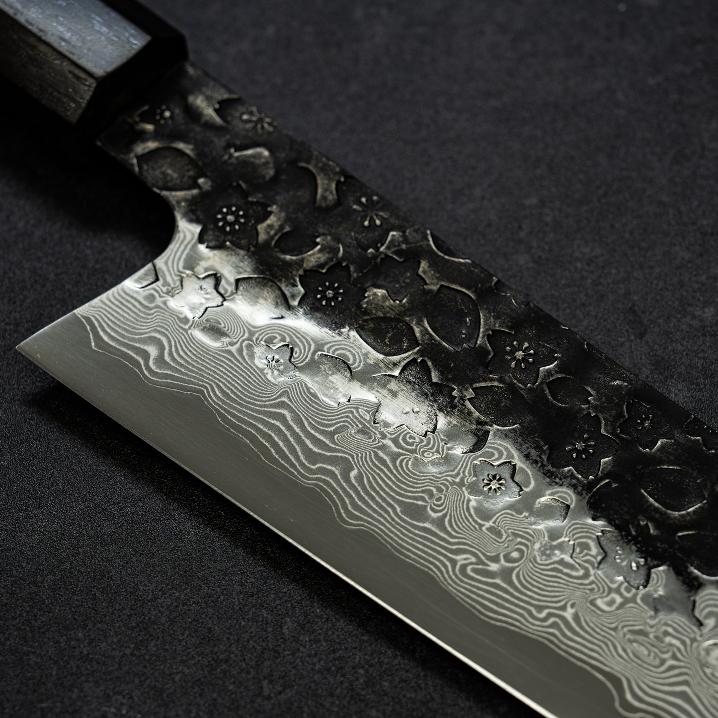 【Pre-Order】Blue No.2 | Super-Thin | Black Cherry Blossoms Hammered Finish 67lays Damascus Mini Bunka 150mm / Bunka 225mm