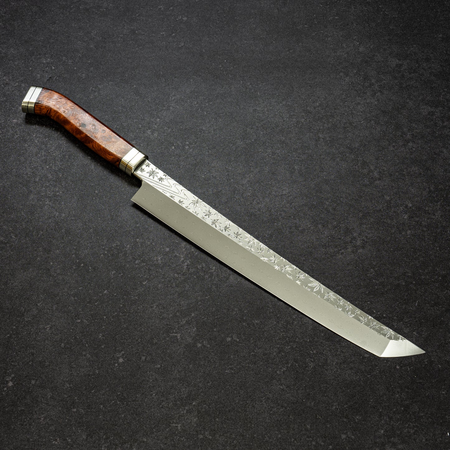 【Pre-Order】Polished Maple Stream Hammered Finish Coreless Damascus Sakimaru-Yanagiba 270mm