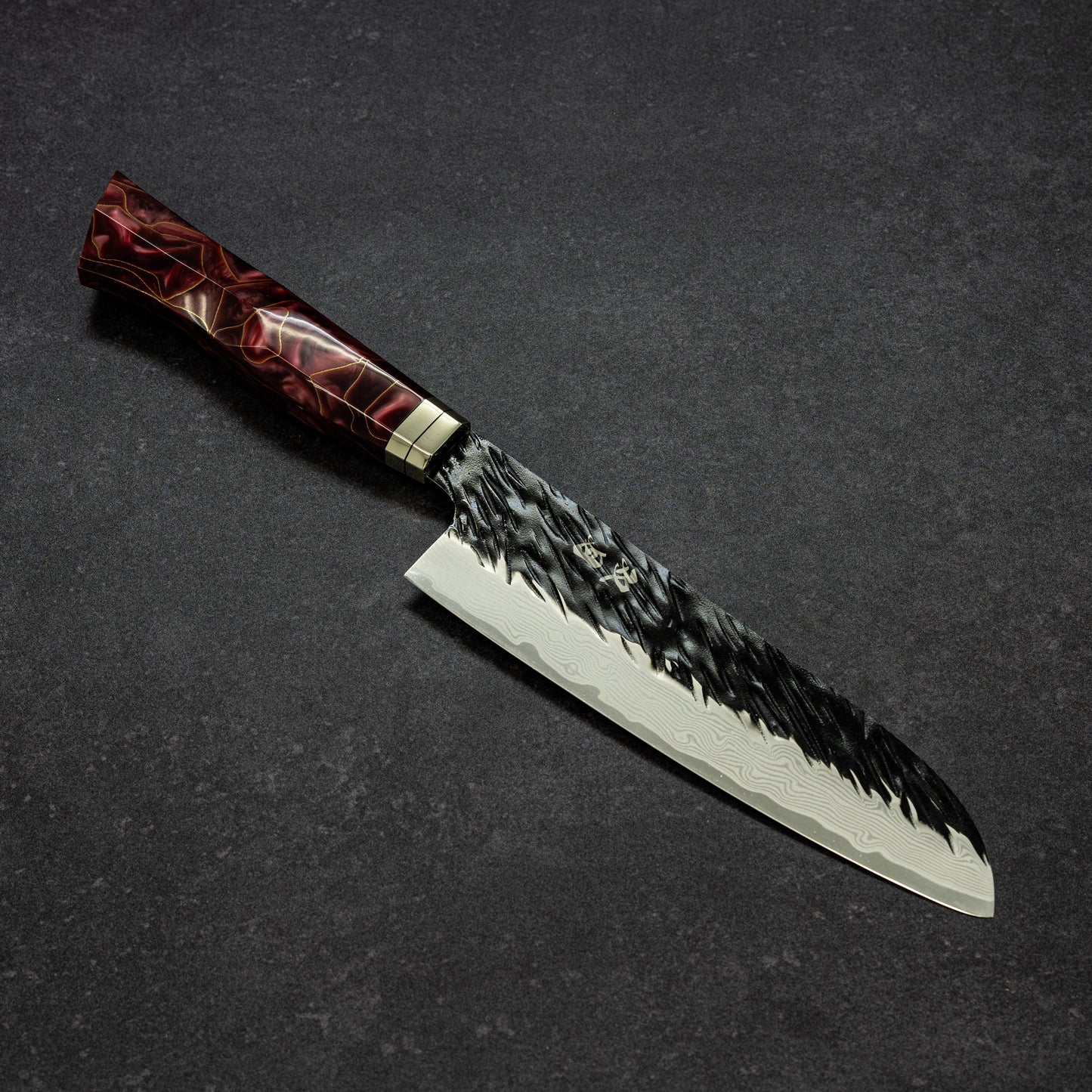 Black Scratch-Hammered Finish 67lays Damascus Santoku 180mm Ruby Handle