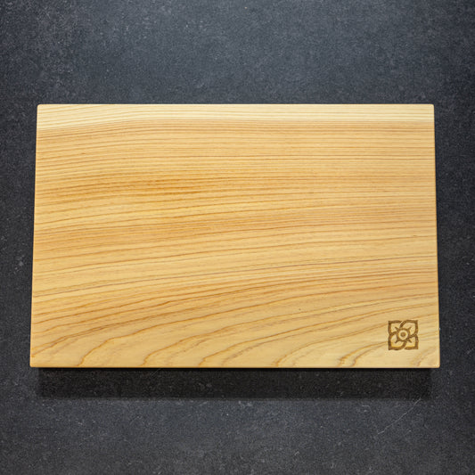 KAKINUMA  | Japanese Hinoki Cutting Board S