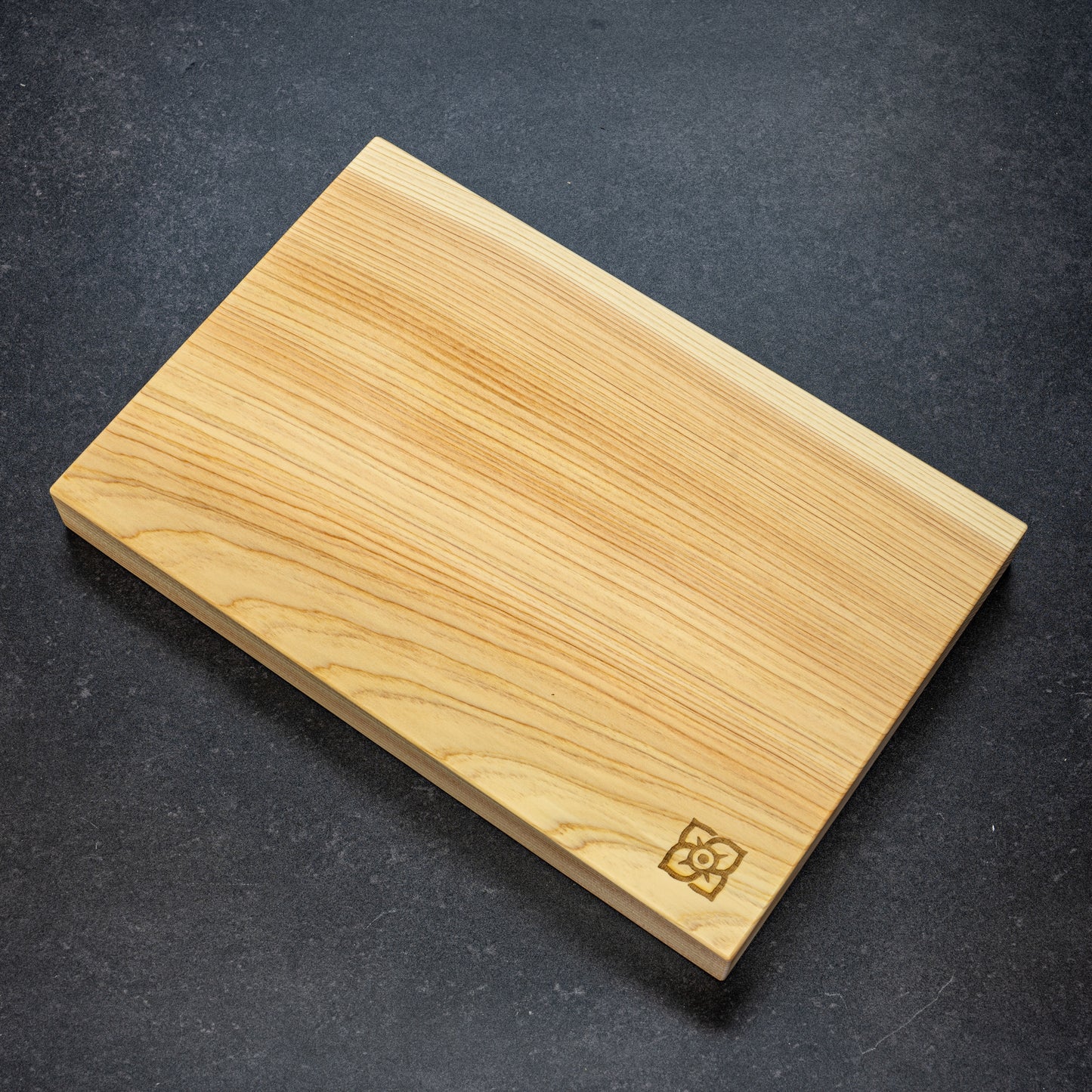 KAKINUMA  | Japanese Hinoki Cutting Board LL
