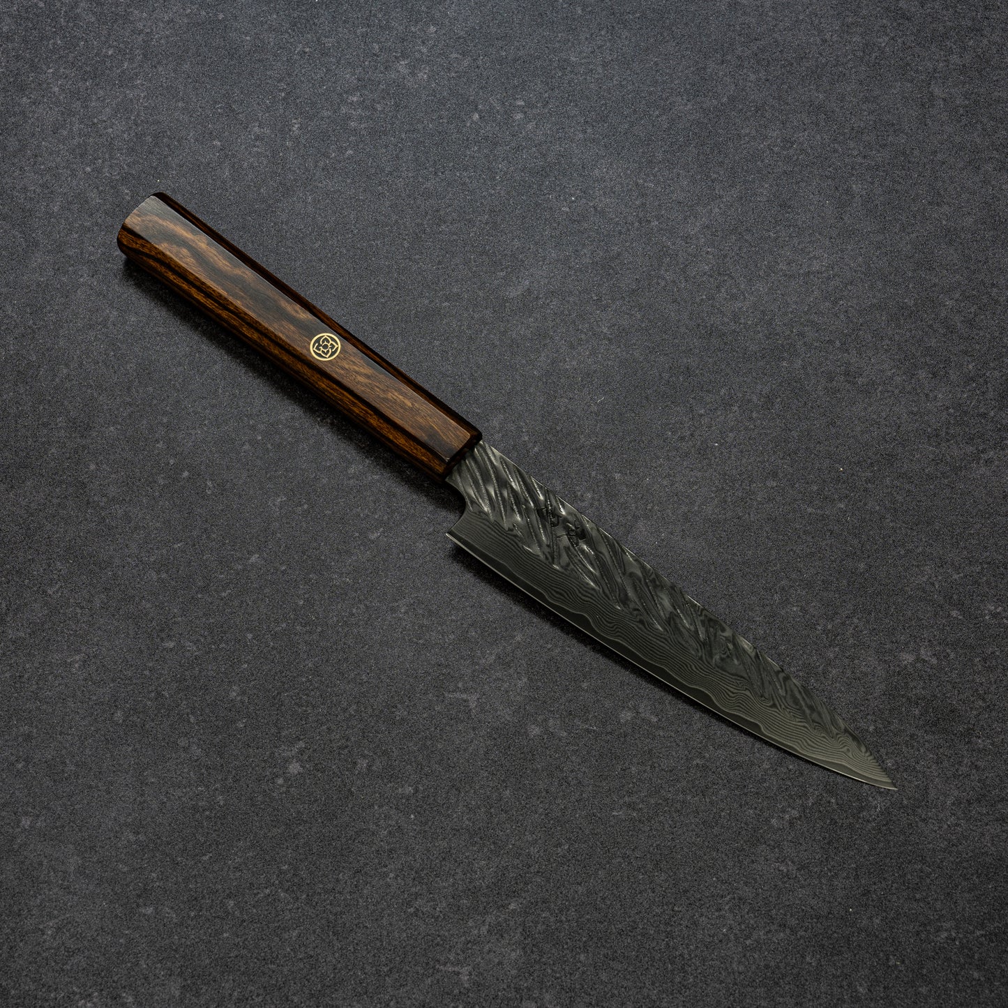 ブラックコーティング スクラッチ鎚目 67層ダマスカス ペティ 135mm