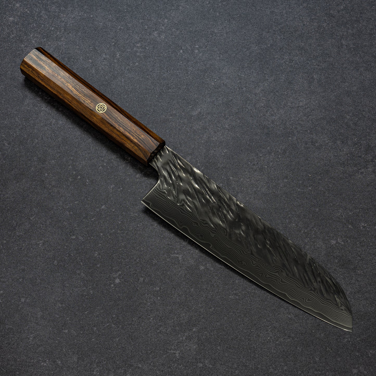 ブラックコーティング スクラッチ鎚目 67層ダマスカス 三徳 180mm 